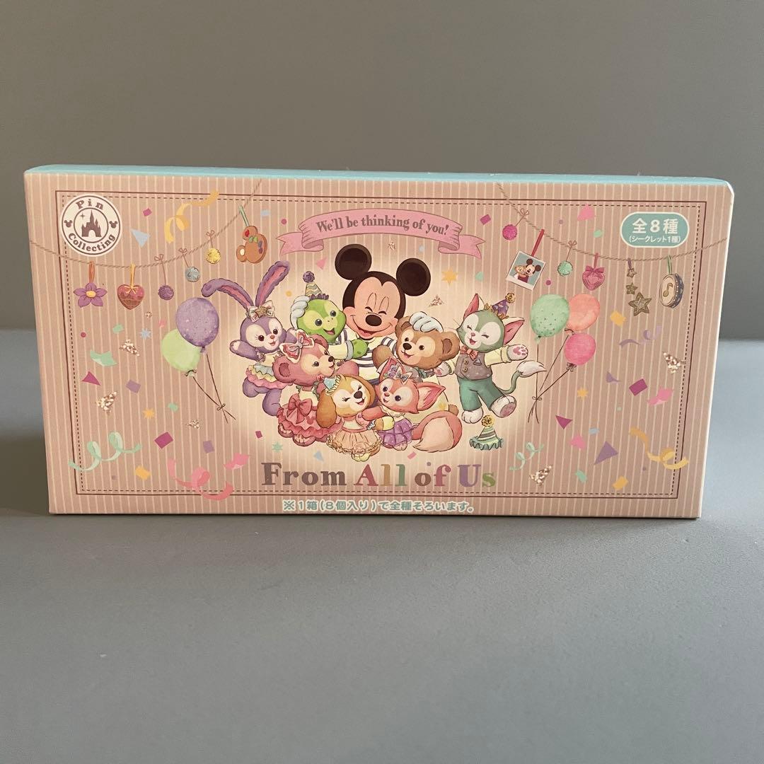 ダッフィー フロムオールオブアス　ピンバッジ 8種　コンプリート　新品未開封
