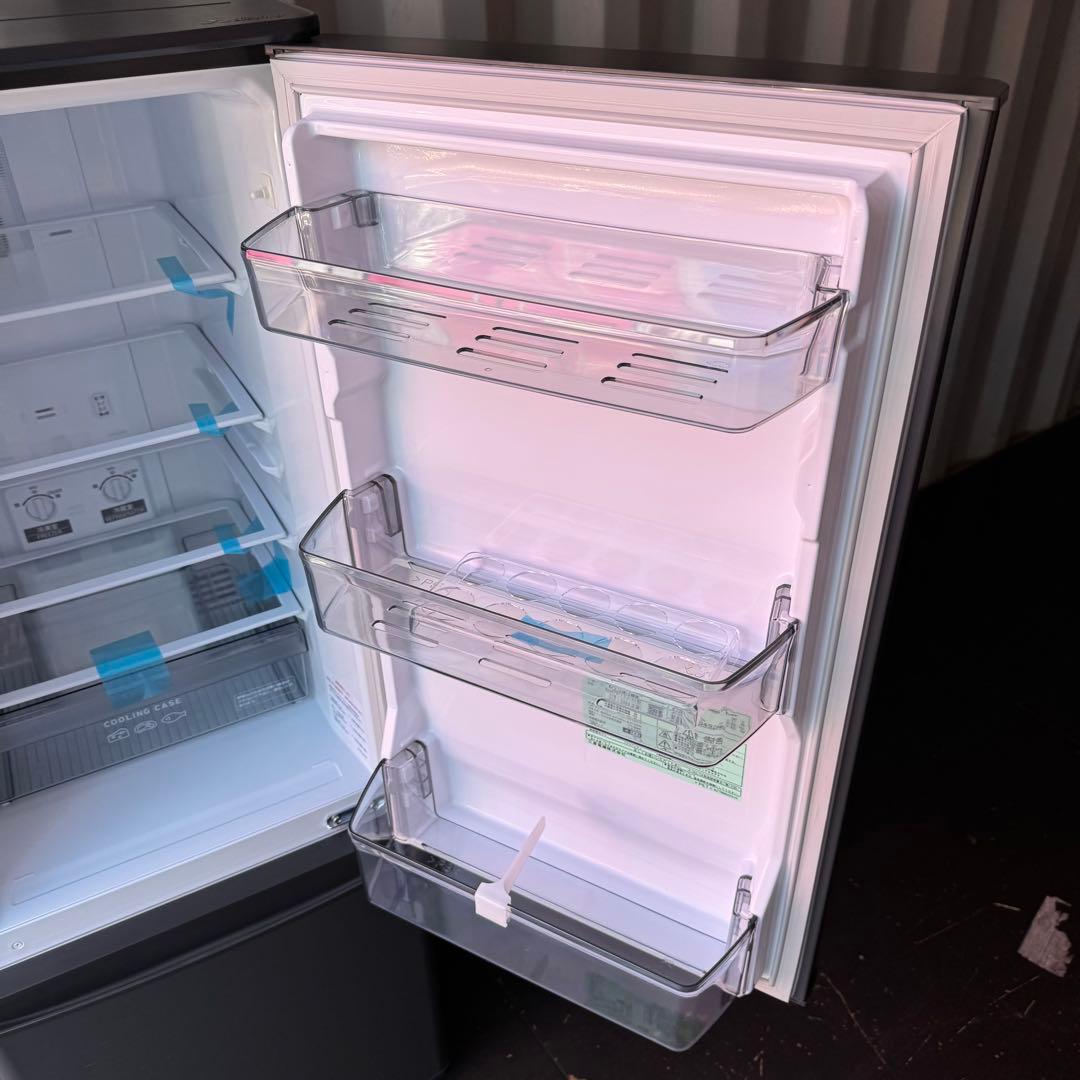 C7621★2024年製★新品、未使用品★三菱　冷蔵庫　グレー　大型　自動霜取り