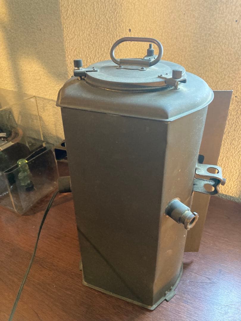 昭和レトロ　雰囲気抜群の大型船舶ランプです。サイズ直径23㎝ 高さ43㎝