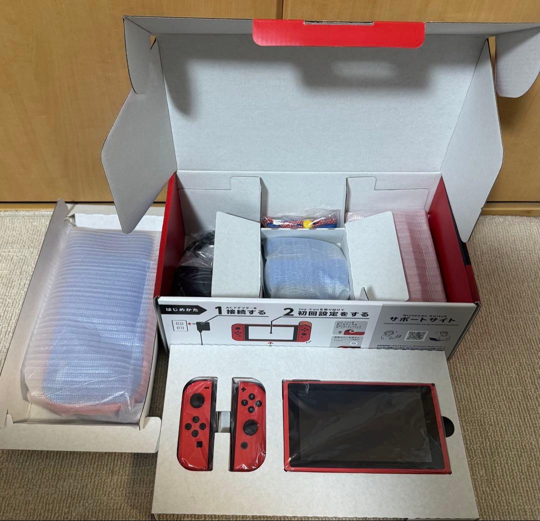 Nintendo Switch マリオレッド