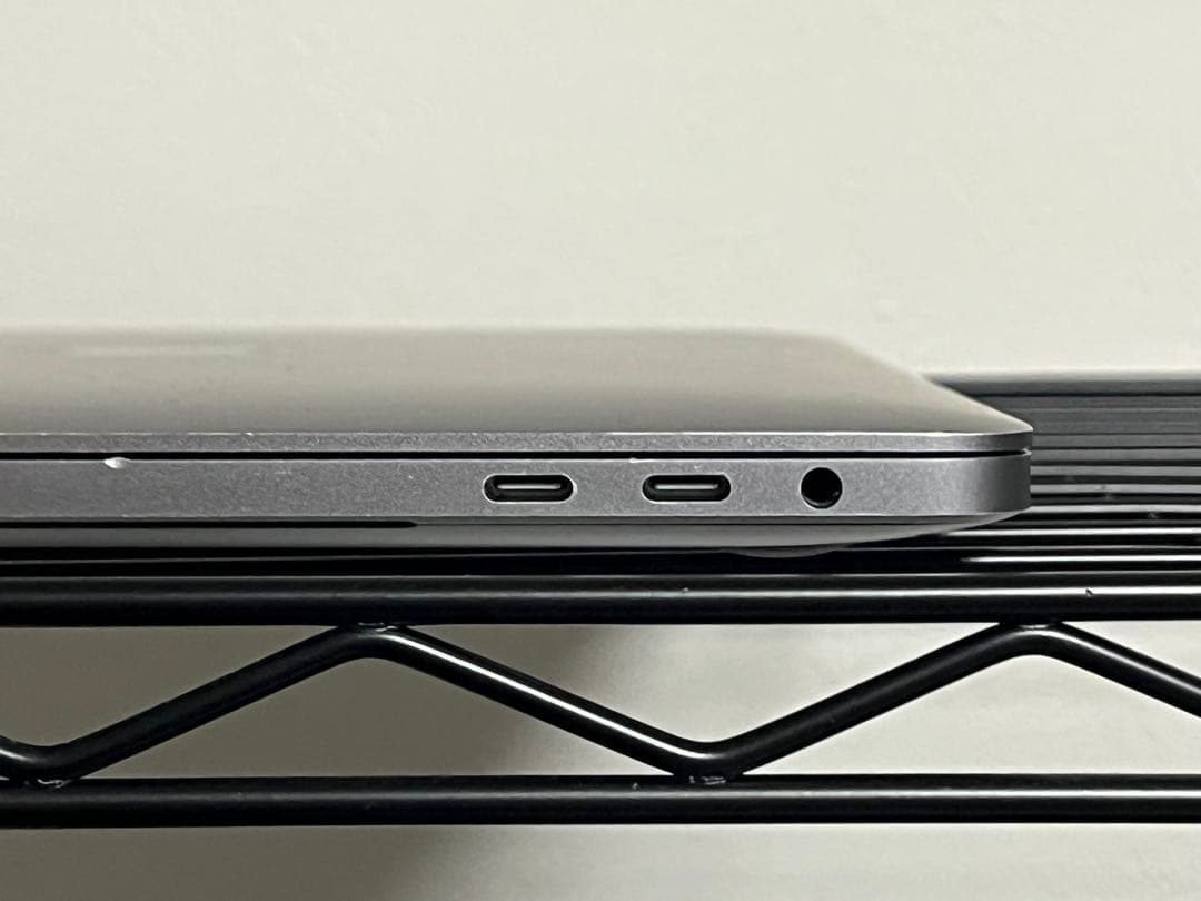 MacBook Pro (2020年式 13インチ i5・16GB・512GB)