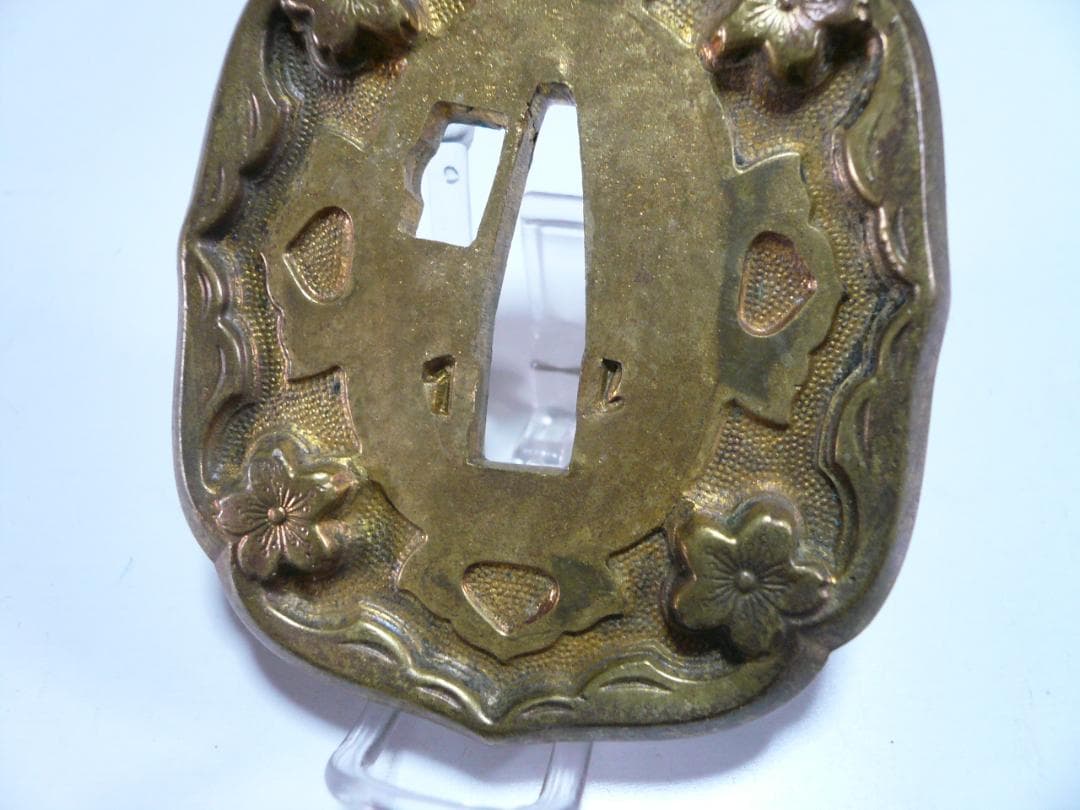 軍刀 鍔 旧日本軍 刀装具 時代物 刻印 日本刀 士官 指揮刀 将校 儀礼刀