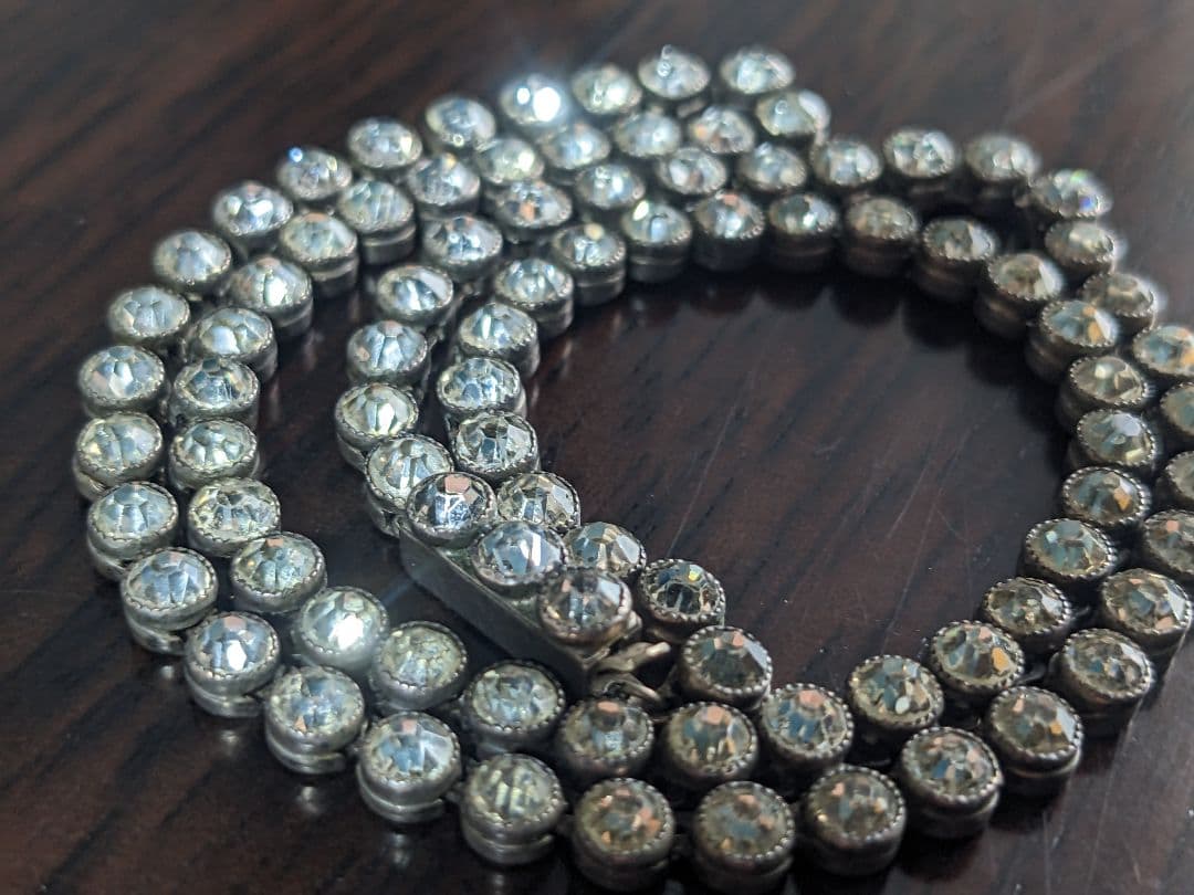 イギリス　アンティーク　クリアペースト　ネックレス　シルバー