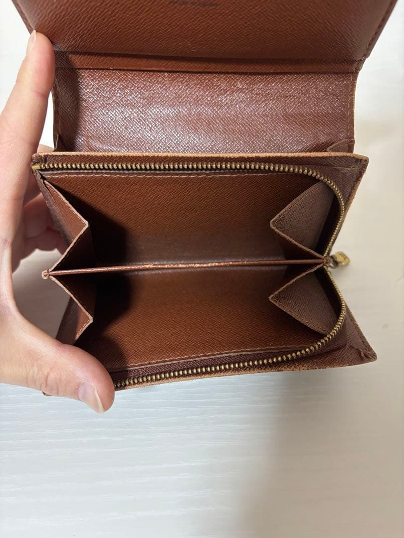 Louis Vuitton モノグラム 二つ折り財布 ビエ トレゾール