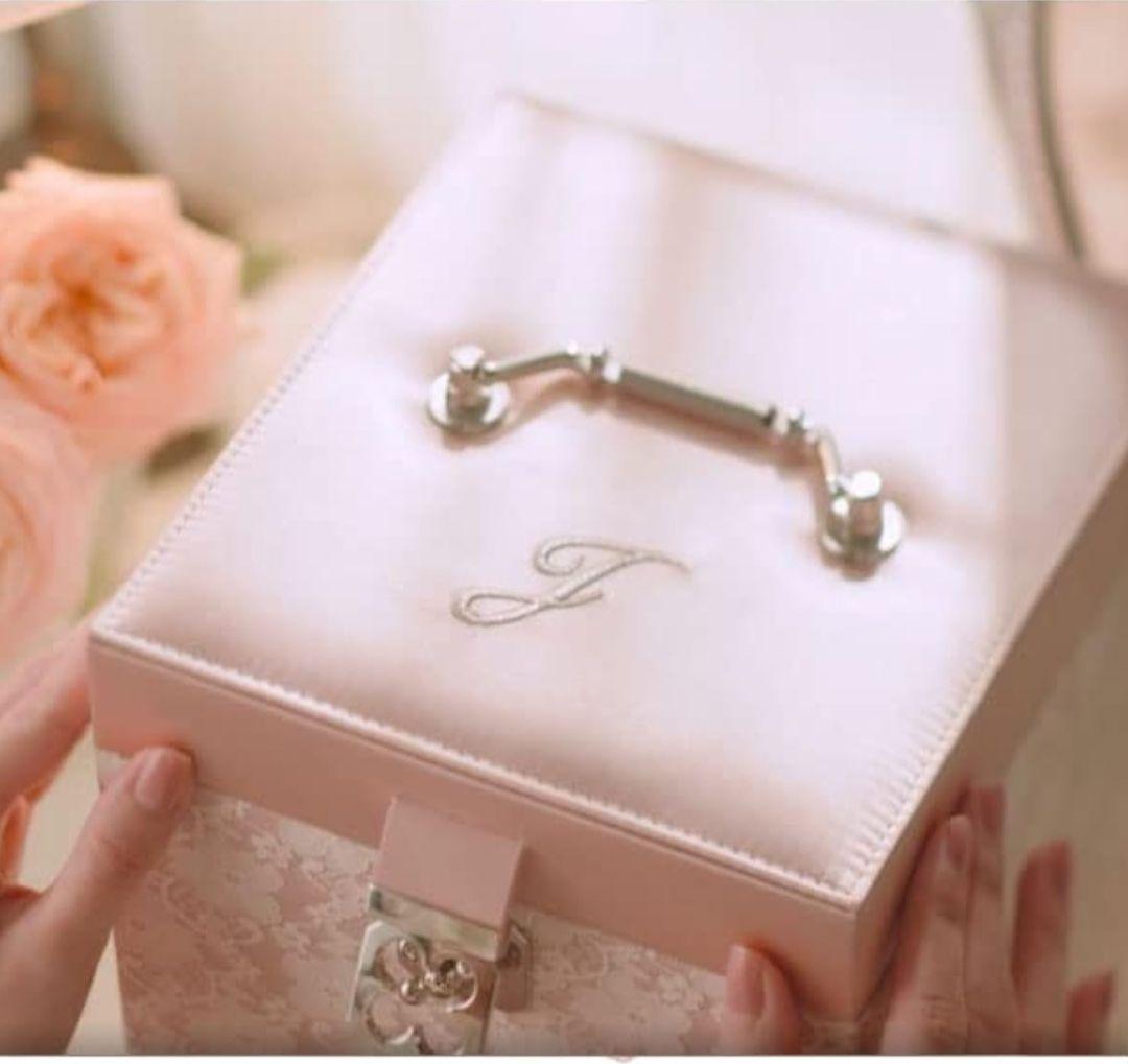 mayu✨ジルスチュアート　メイクアップボックス✨