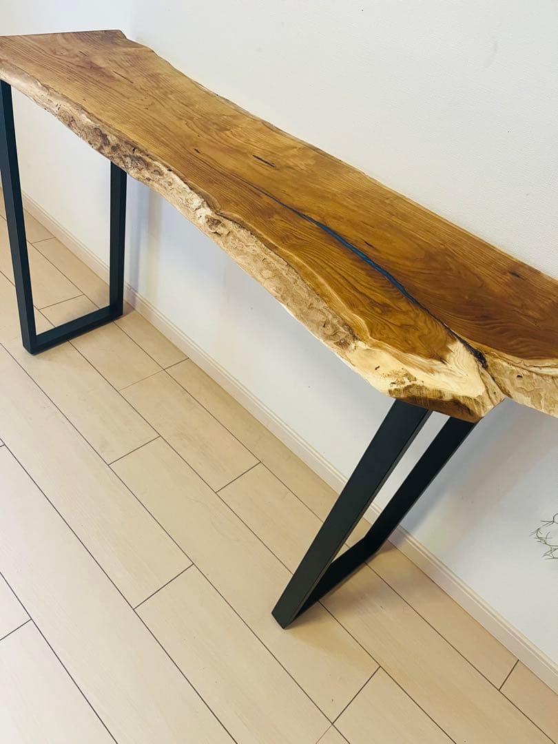 カウンターテーブル　一枚板テーブル　レジンテーブル　桑の木