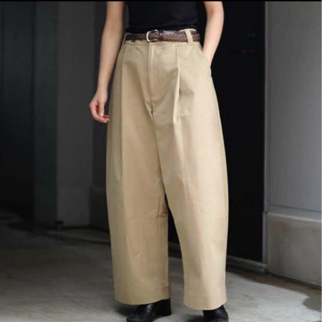 STUDIO NICHOLSON 　ボリュームパンツ