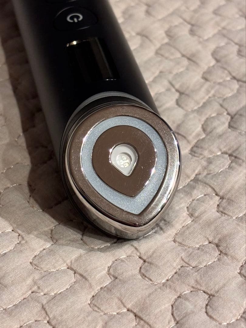 メディキューブ　BOOSTER PRO 美顔器