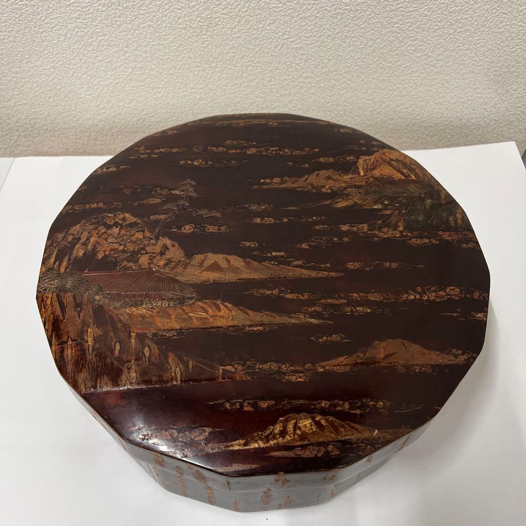 桜皮細工　茶器道具入れ　十六角形　山水模様