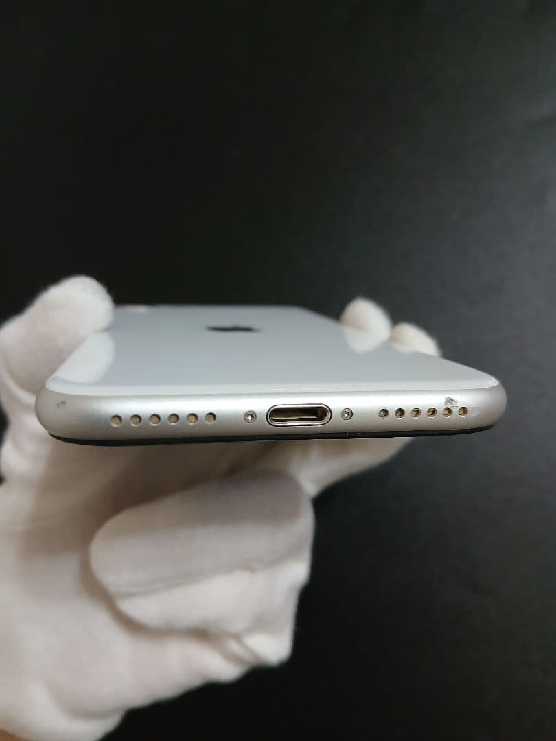 iPhoneSE 第2世代　64GB ジャンク 初期化済み ホワイト