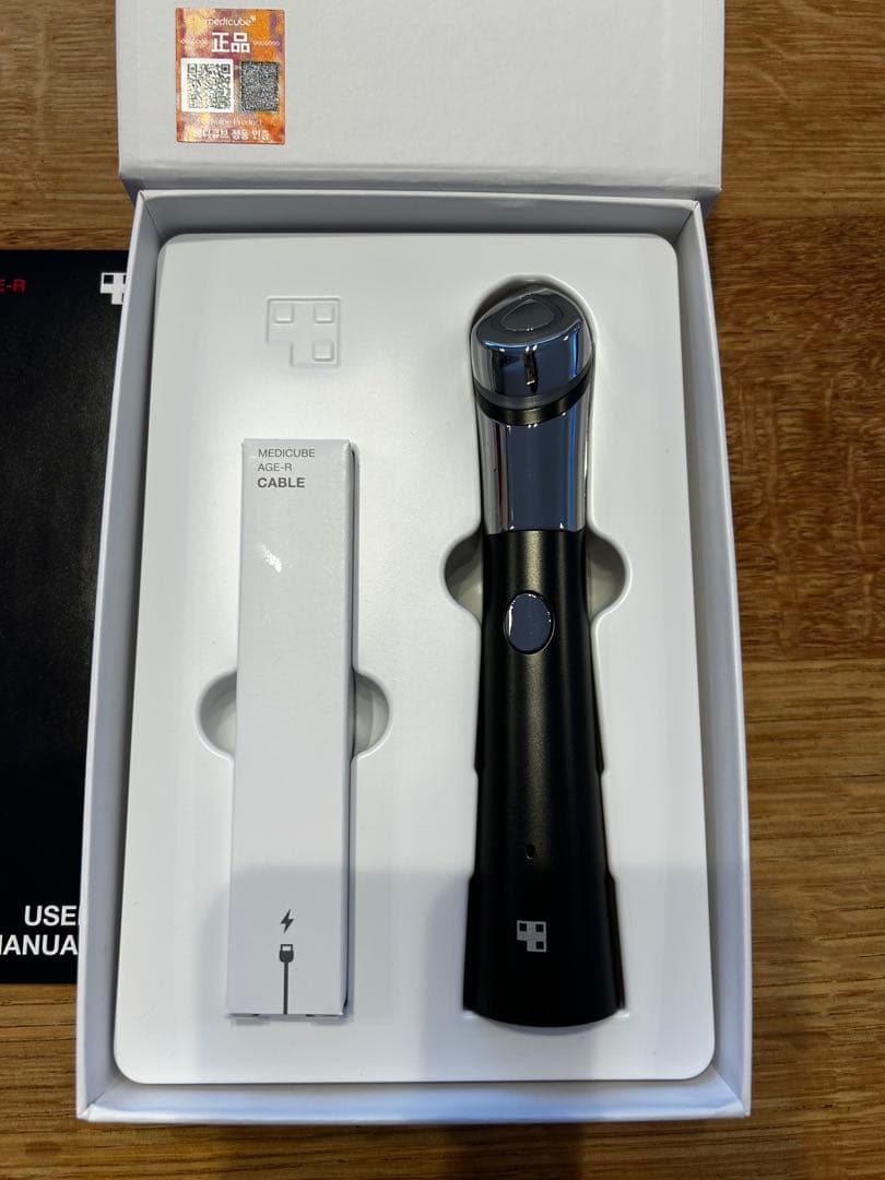メディキューブ　AGE-Rスキンブースターショット美顔器