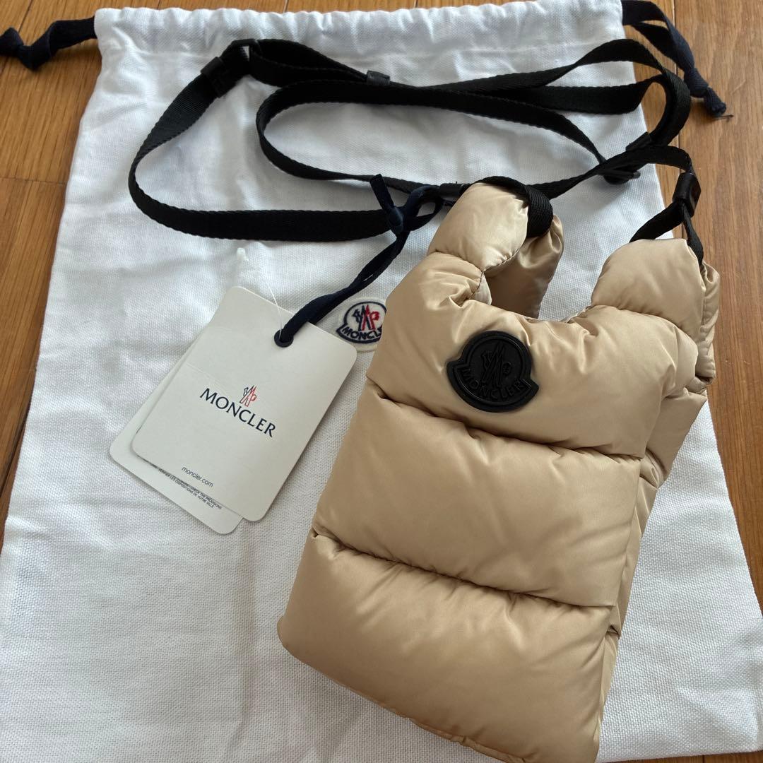 新品 未使用 モンクレール MONCLER ショルダーバッグ スマホショルダー