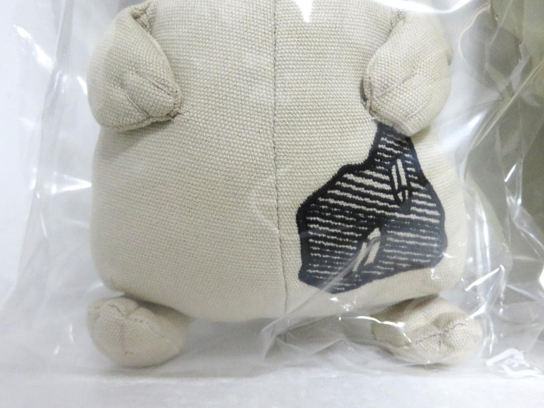 定価3.1万 新品 Daniel Arsham ピカチュウ ぬいぐるみ ポケモン