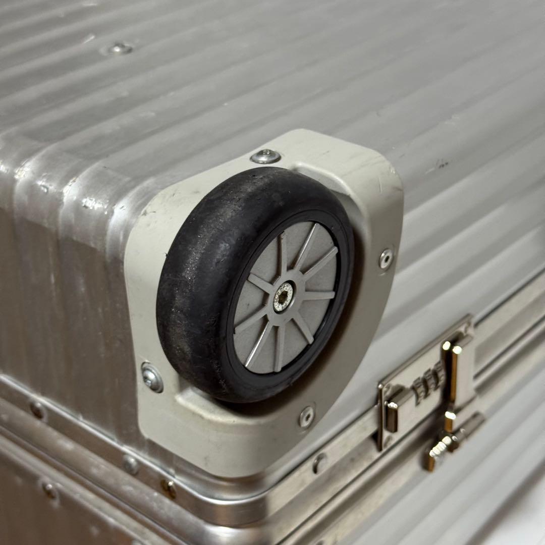 ⭐️極美品⭐️リモワ クラシックフライト 60L 2輪 チェックインM アルミ