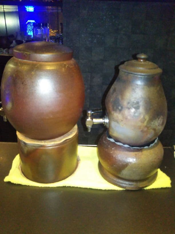 備前焼の焼酎サーバーです。