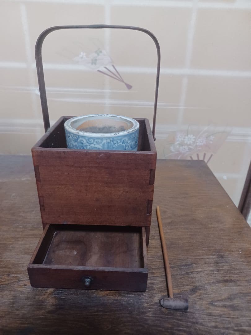 煙管・灰入れ(骨董品)