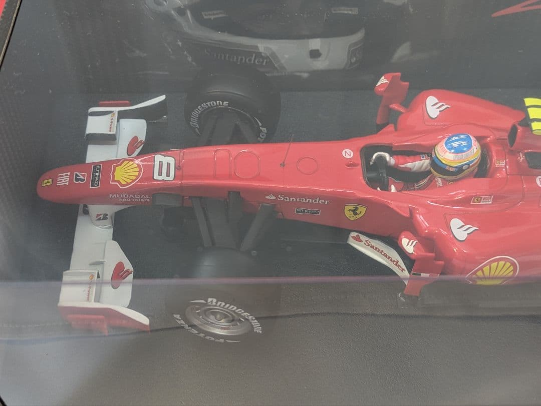 1/18 ホットウィール F10 F.ALONSO 　バーレーンGP　アロンソ