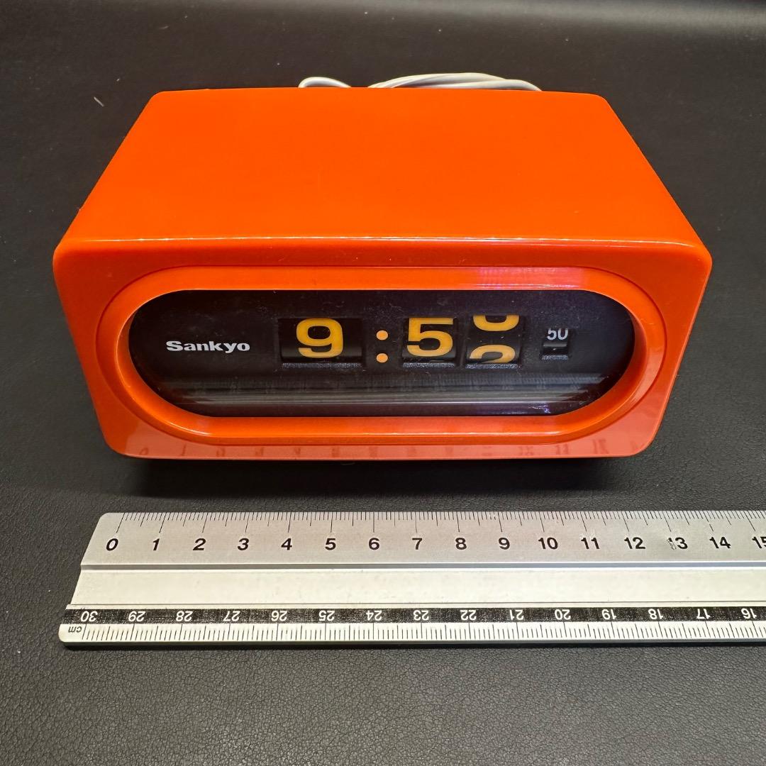 ♡Kb右1006 未使用保管品 レトロ Sankyo フリップ式置き時計