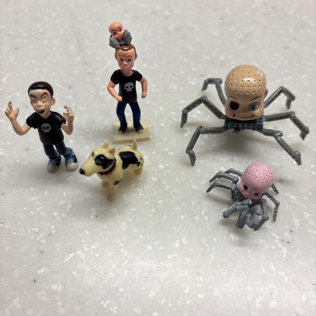 トイ・ストーリー2 フィギュアまとめ売り BUZZの車型缶ケース付き