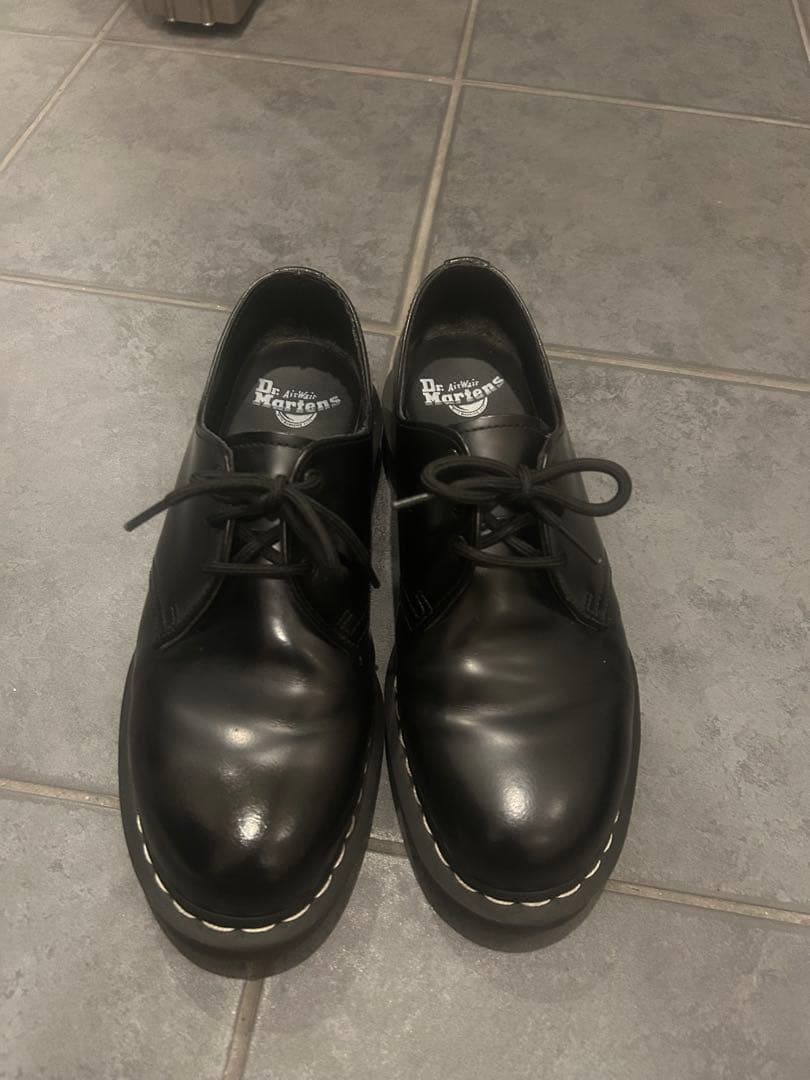 美品ドクターマーチン　Dr.martens 3ホール 1461 白ステッチUK8
