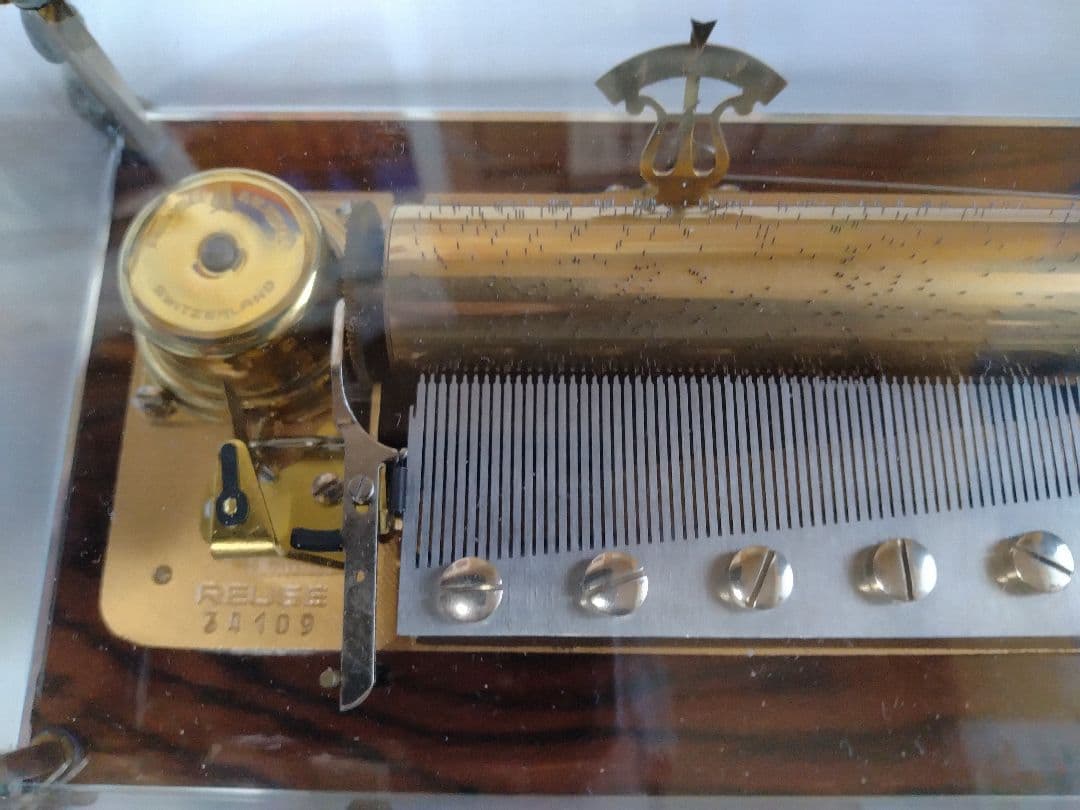 オルゴールスイス製