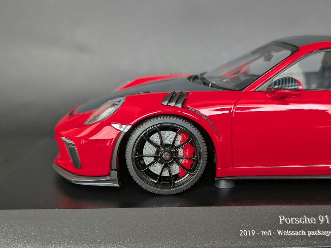 ミニチャンプス 1/18 ポルシェ 911 GT3 RS 2019 レッド