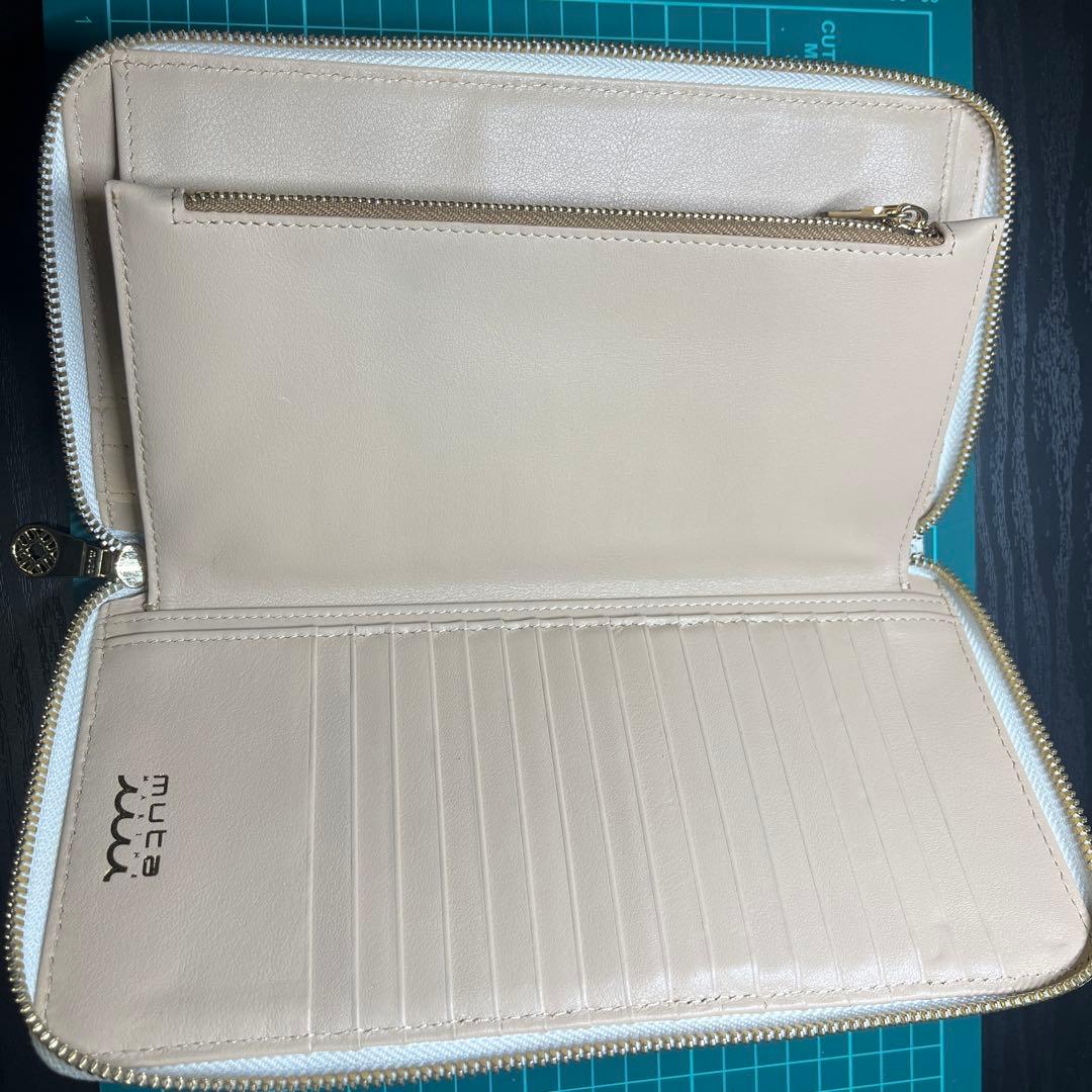 ムータ　トラベルウォレット　財布
