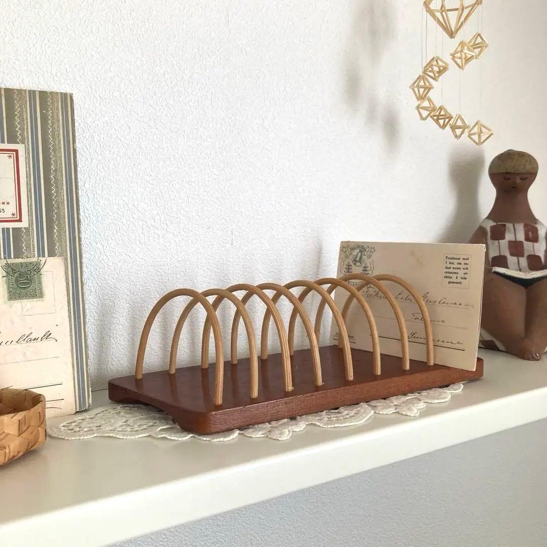 北欧ヴィンテージチークのトーストスタンドブックスタンドやカードスタンドとしても♪