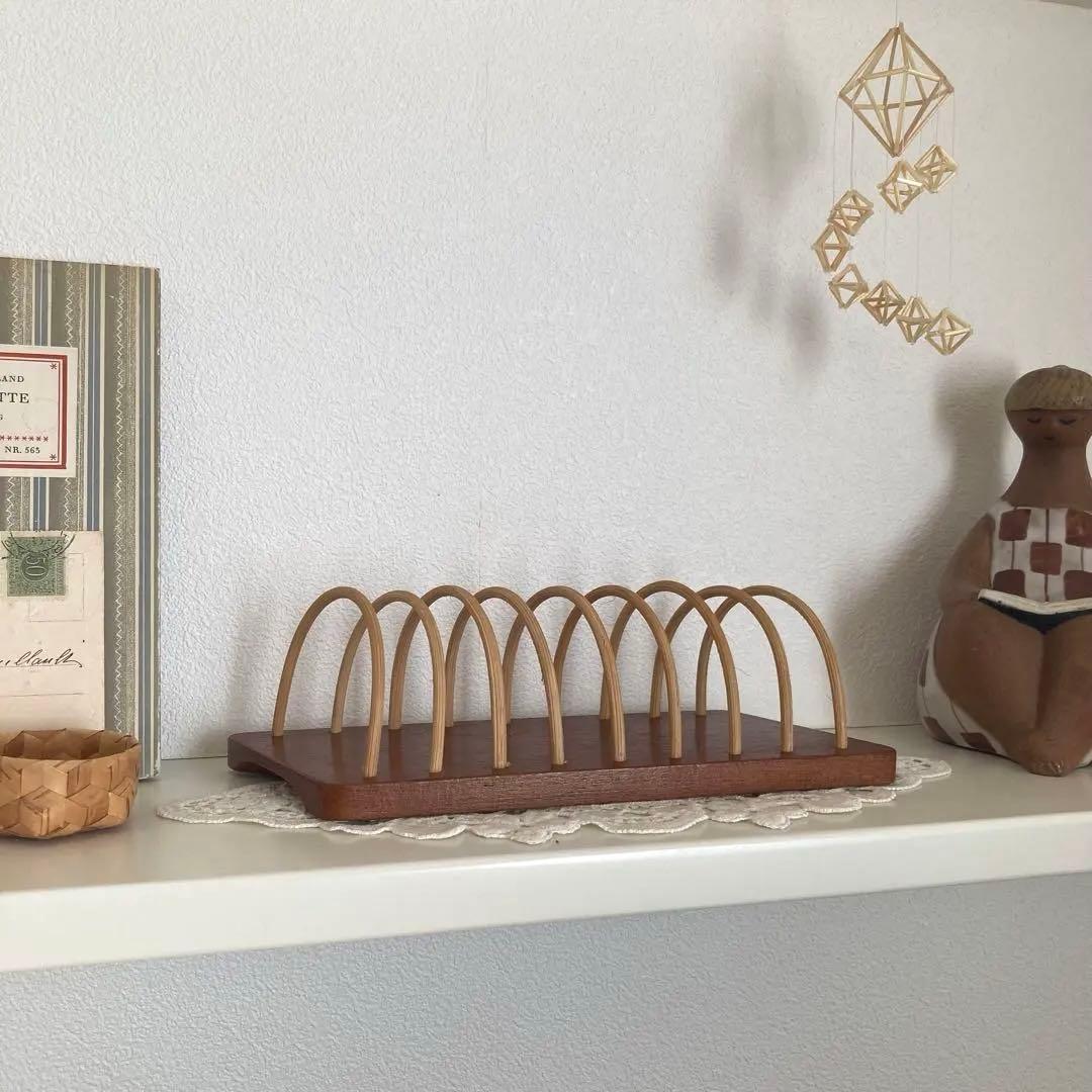 北欧ヴィンテージチークのトーストスタンドブックスタンドやカードスタンドとしても♪