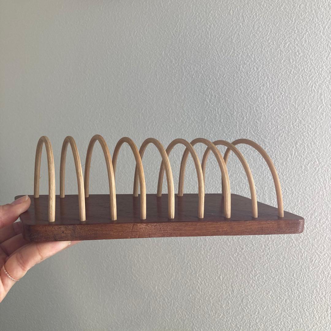 北欧ヴィンテージチークのトーストスタンドブックスタンドやカードスタンドとしても♪