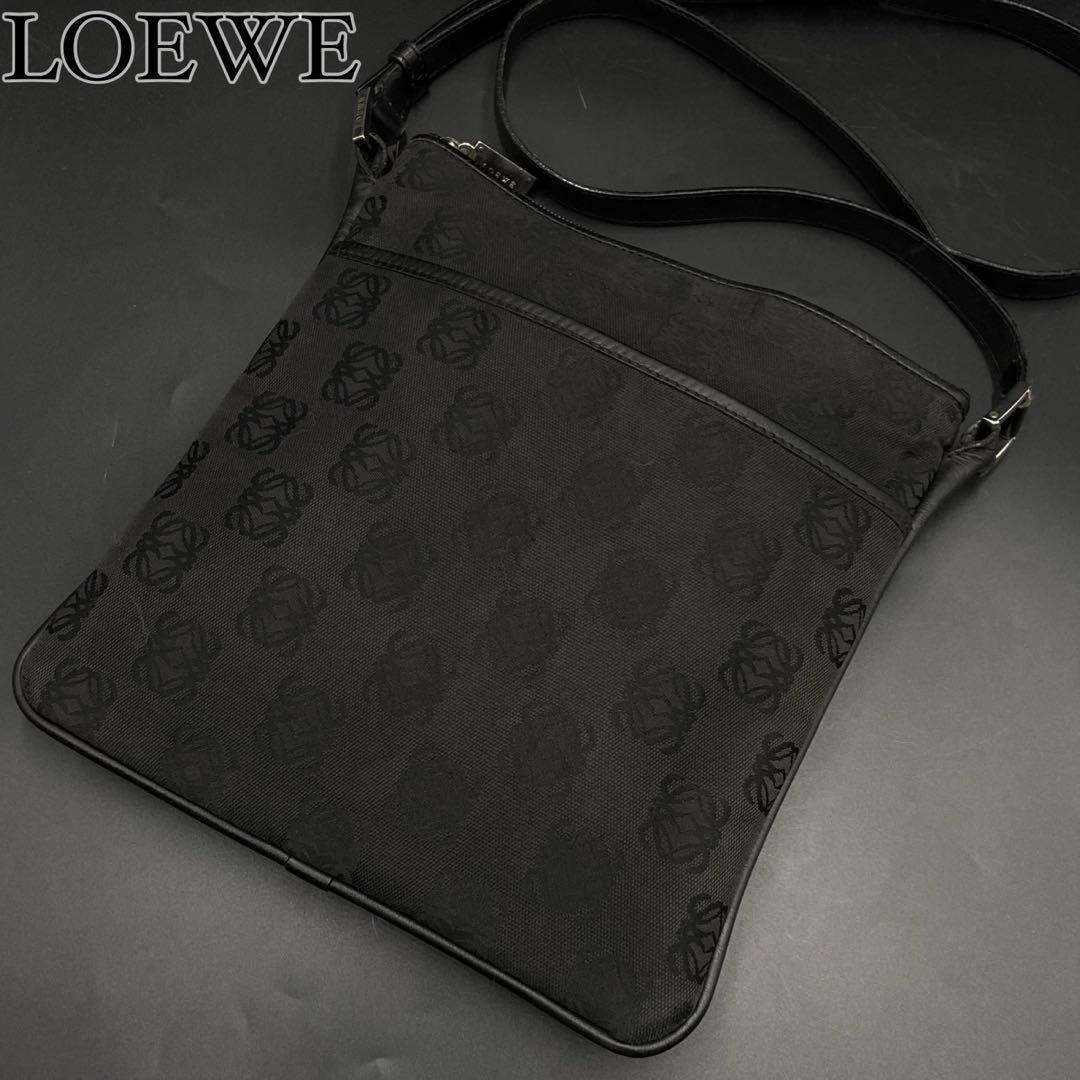 【美品】ロエベ アナグラム ショルダーバッグ ブラック キャンバス