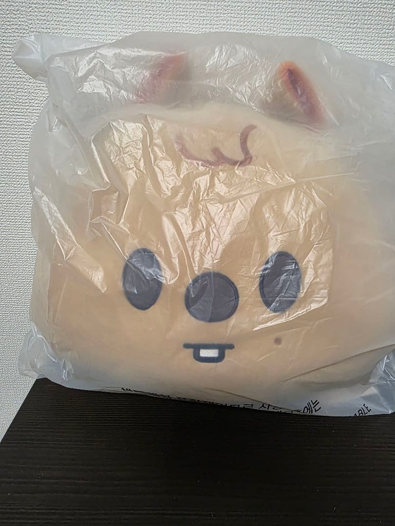 スキズ ハンクォッカ クッション