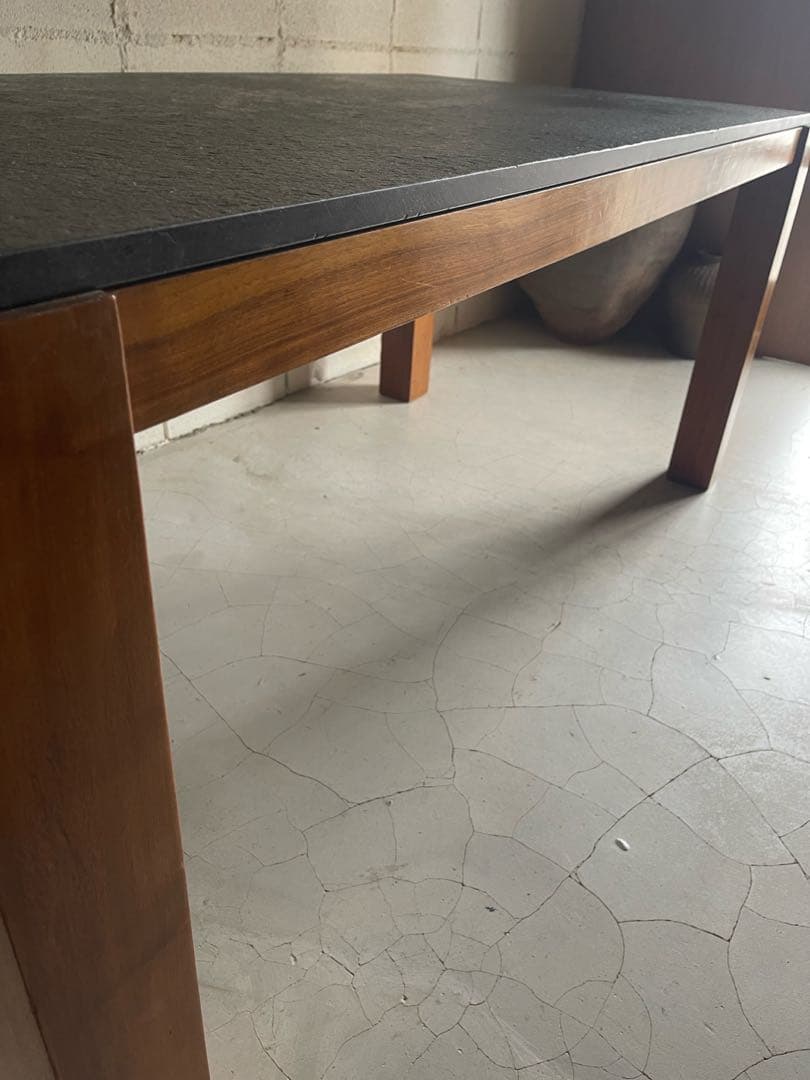 やー　御影石 × ウォールナット　ダイニングテーブル　クラスティーナ