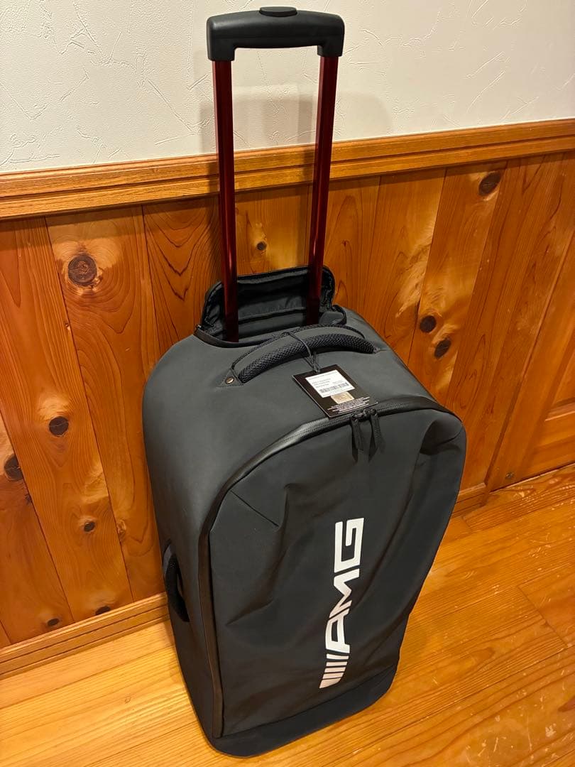 新品AMG ロゴ入キャリーバッグ☆彡