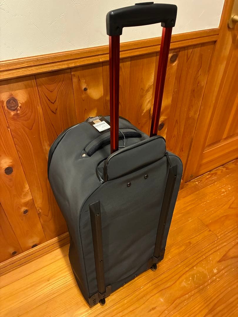 新品AMG ロゴ入キャリーバッグ☆彡