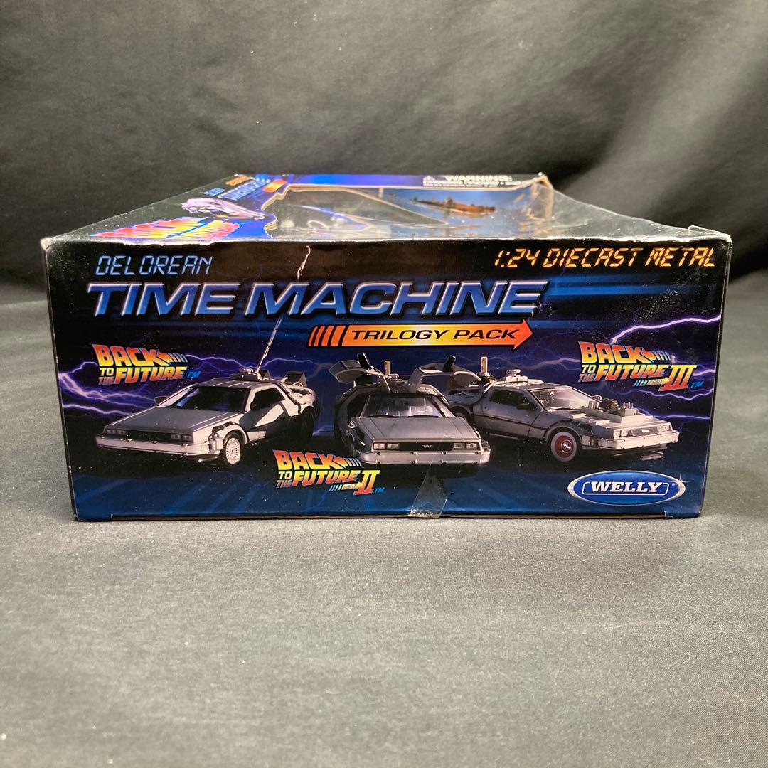 【新品未開封】バックトゥザフューチャー デロリアン タイムマシーン トリロジー
