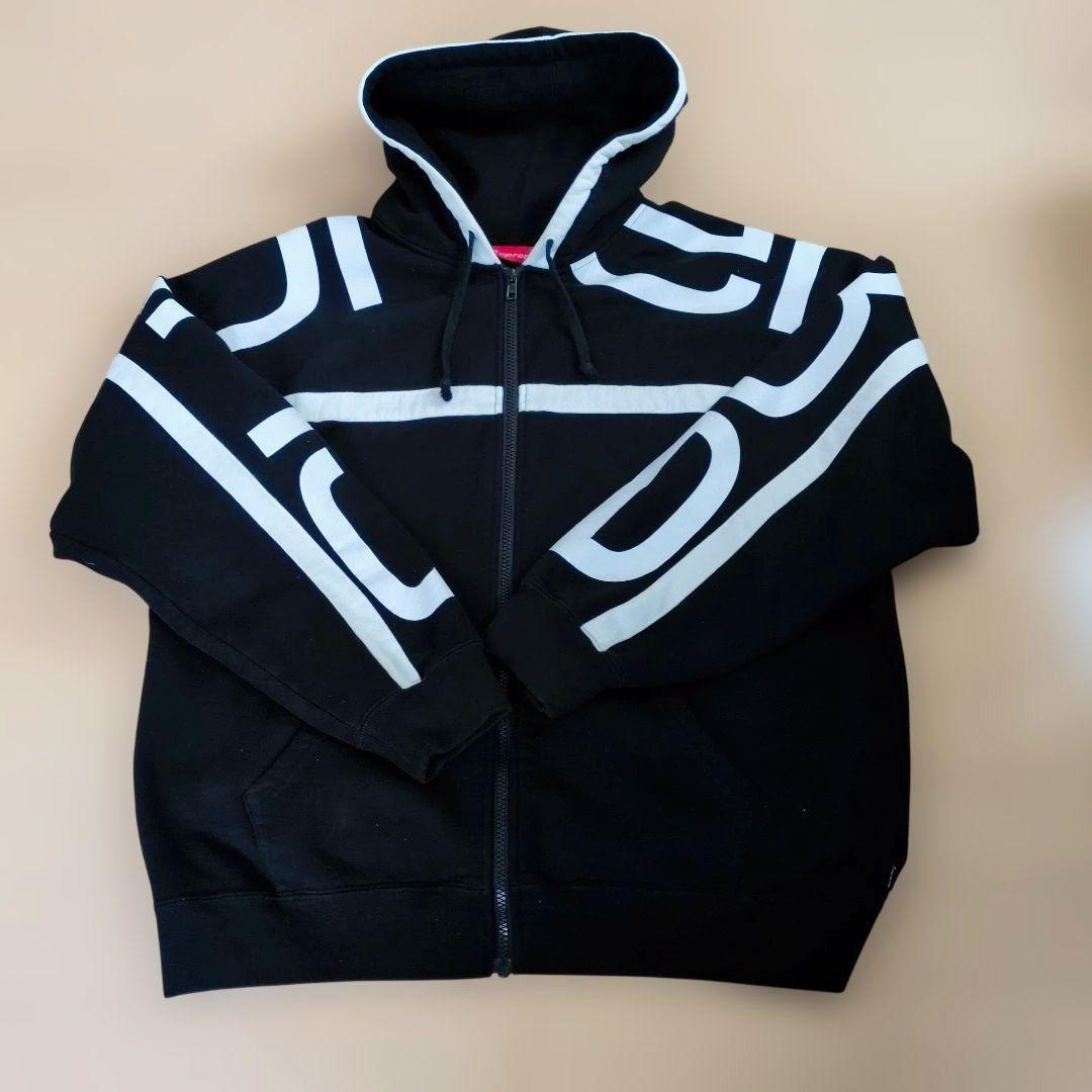美品☆Supremeロゴパーカー ☆ブラック