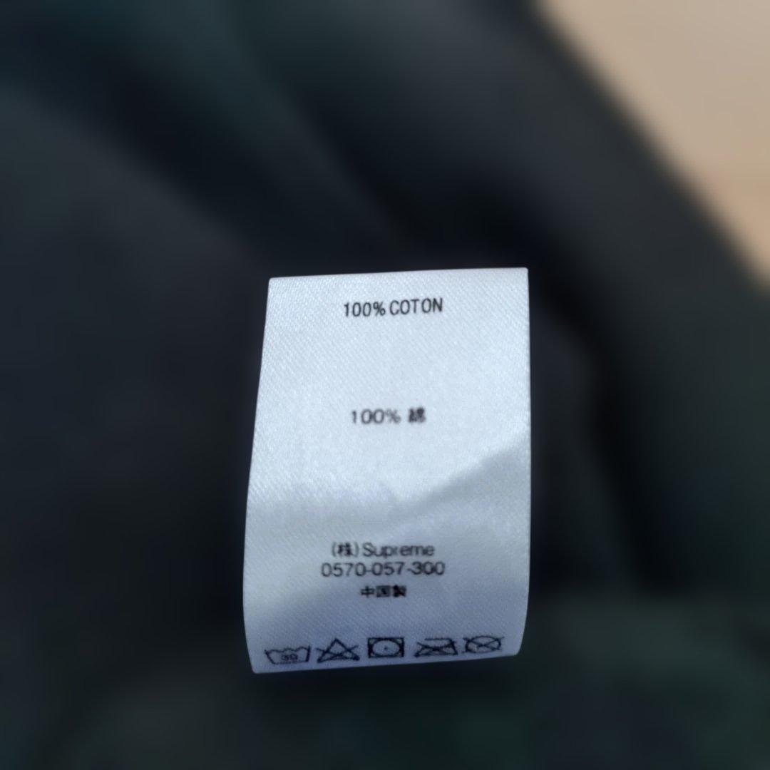 美品☆Supremeロゴパーカー ☆ブラック