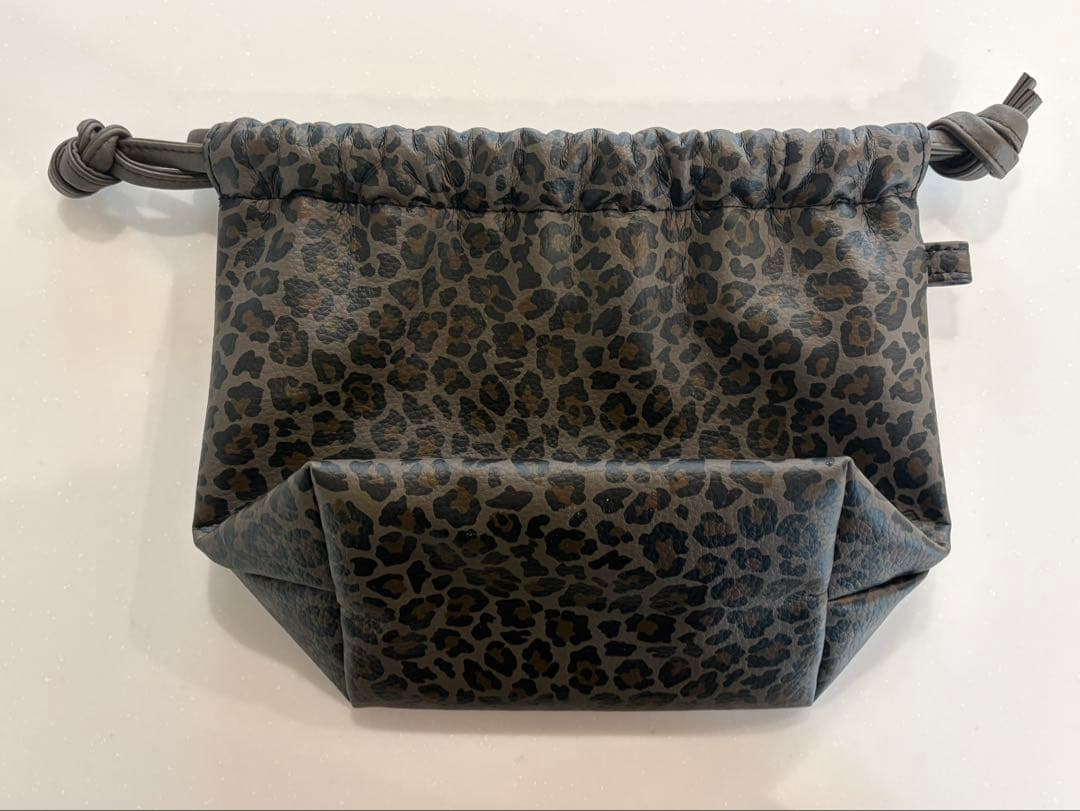 コブクロ　九月八日　 ドローストリングバッグ ヒョウ柄