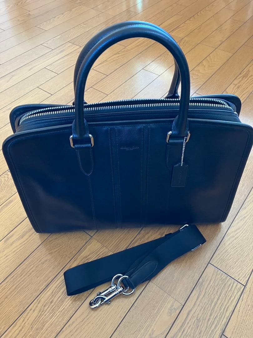 極美品COACH ビジネスバッグ ブリーフケース A4収納可 スムースレザー
