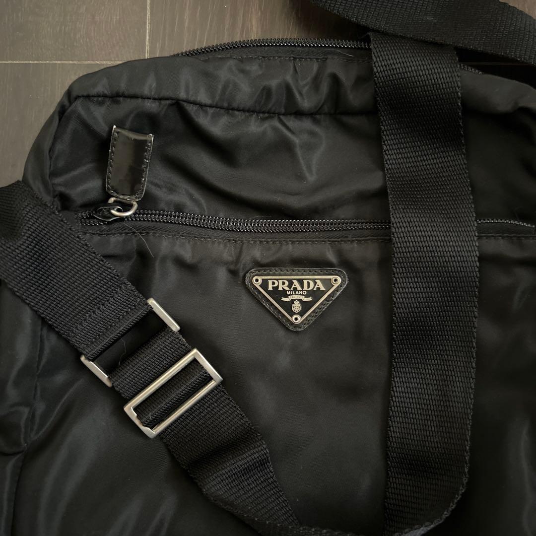 極美品PRADA テスート三角ロゴショルダーバッグ ブラック（未使用に近い）