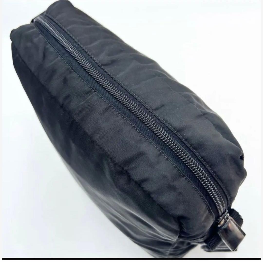 極美品PRADA テスート三角ロゴショルダーバッグ ブラック（未使用に近い）