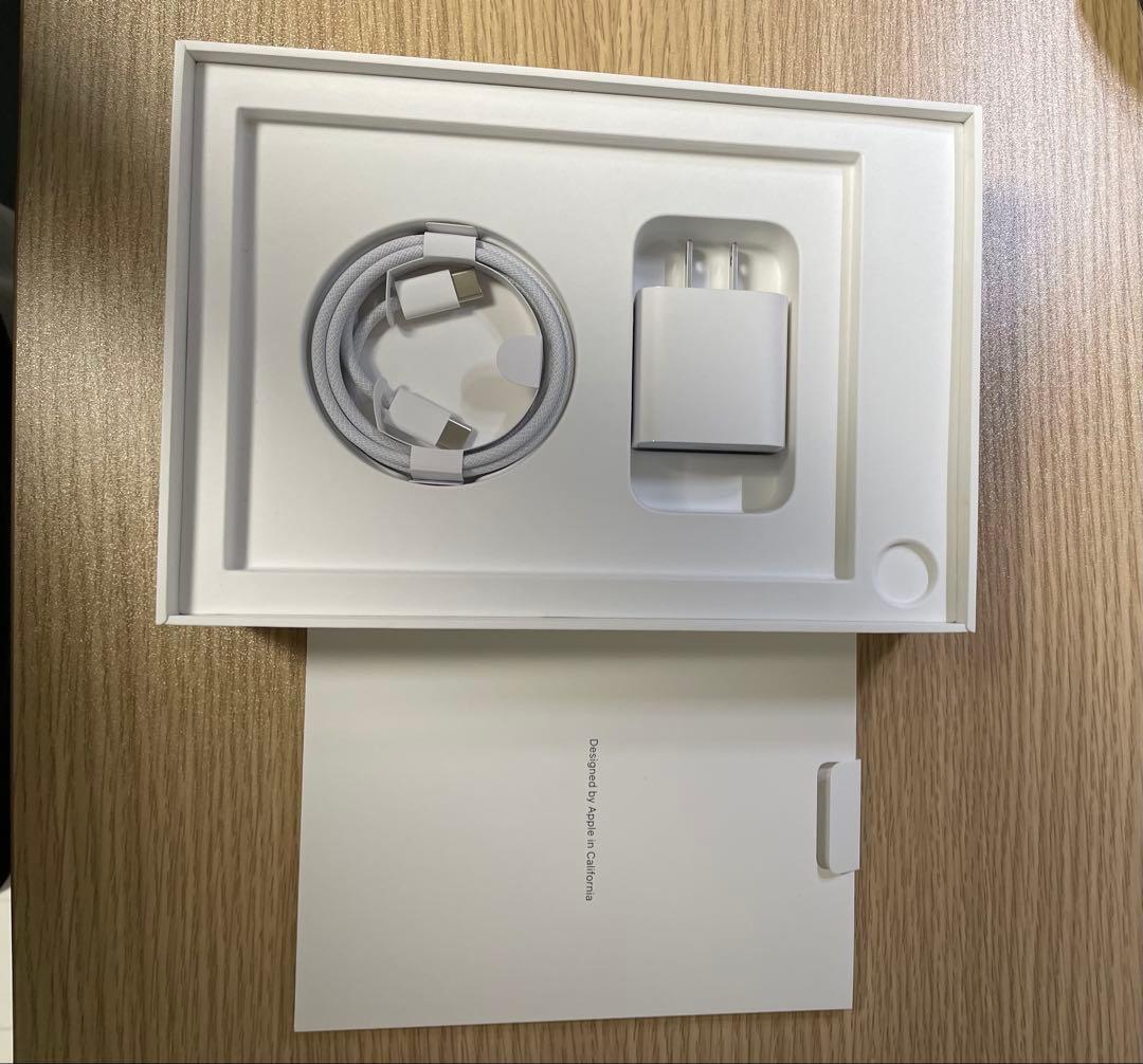 【美品】iPad mini (A17Pro) 128GB ブルー