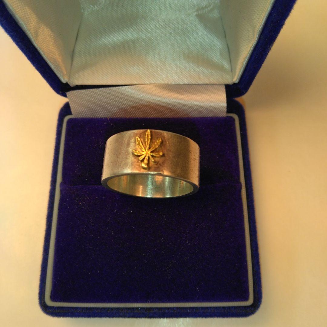 シルバー リング 葉のモチーフ　 K18刻印