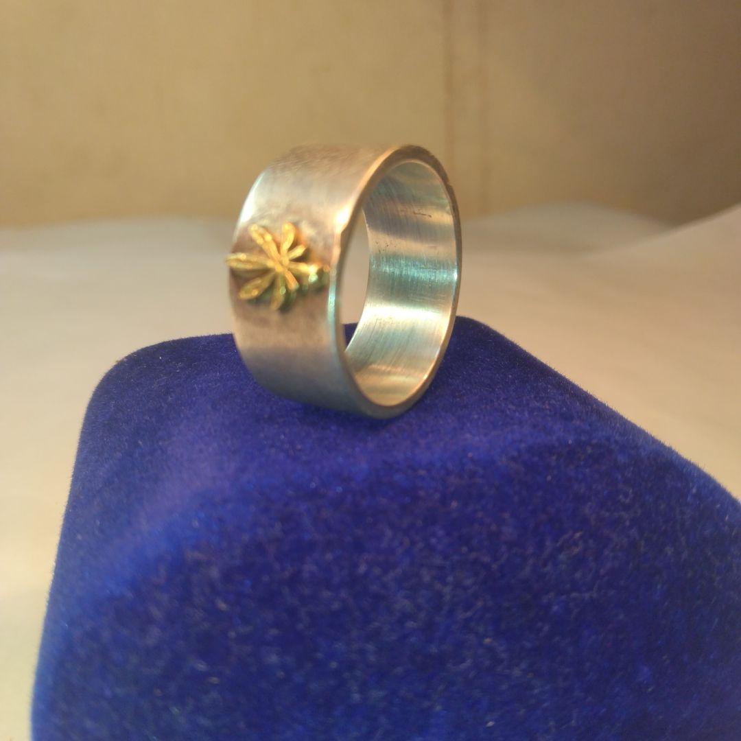 シルバー リング 葉のモチーフ　 K18刻印