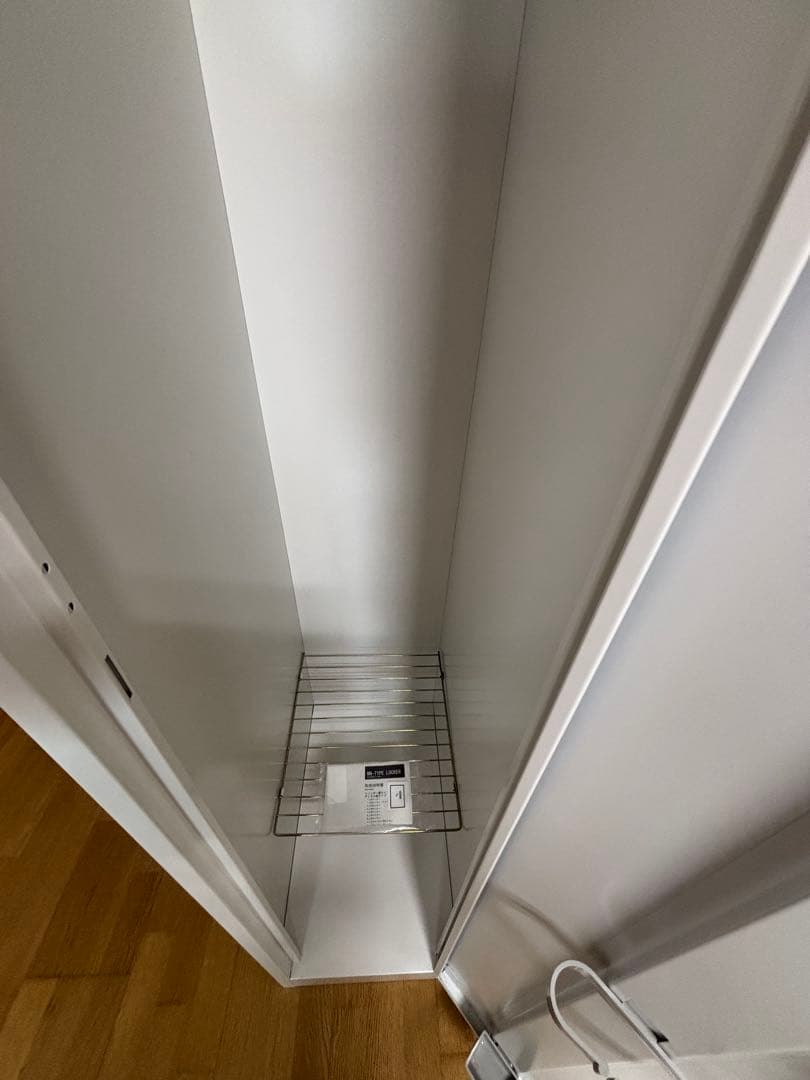 衣類ロッカー ホワイト 鍵付き