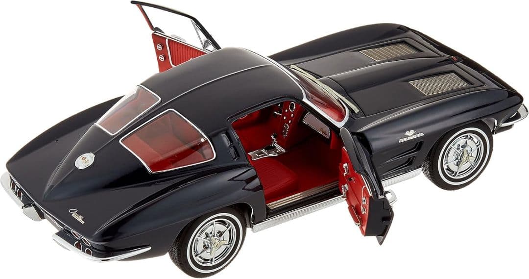 【17日まで出品】オートアート 1/18 シボレー コルベット クーペ 1963