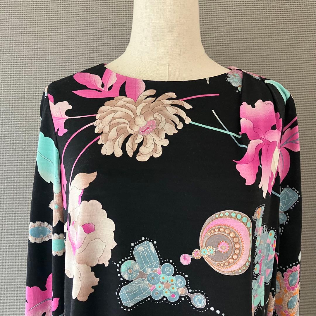 美品　レオナール　ワンピース　花柄　大きいサイズ42