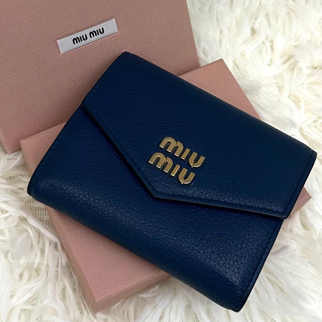 【美品】ICチップ内蔵 MIU MIU ミュウミュウ 三つ折り財布 ブルー系
