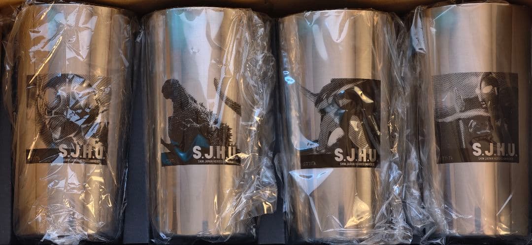 ゴジラ　タンブラー4個セット　174個限定！　エヴァ　ウルトラマン　仮面ライダー